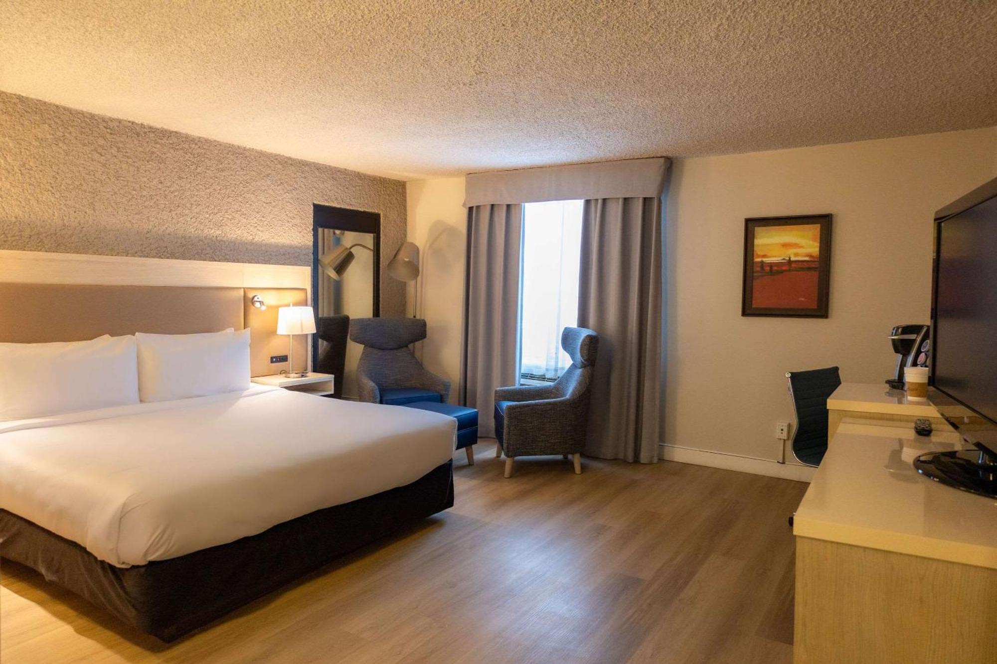 Fort St. John Radisson Hotel Fort St John מראה חיצוני תמונה